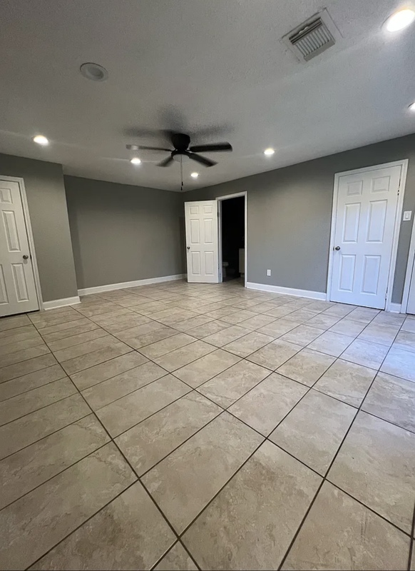 8601 HOMEWOOD LN