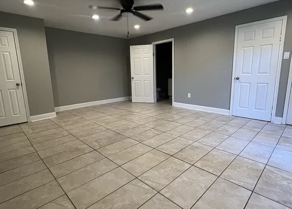8601 HOMEWOOD LN