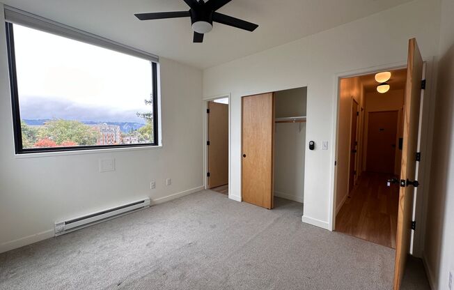 1 bed, 1 bath, 165 sqft, $1,095, Unit B404