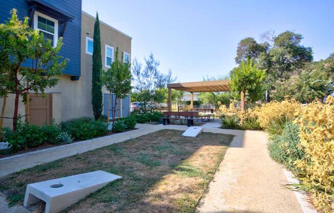 3 beds, 2.5 baths, $3,500