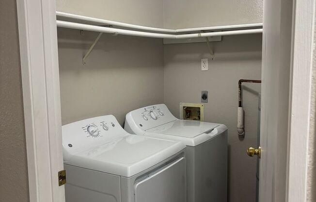 1 bed, 1 bath, 715 sqft, $1,695, Unit 217