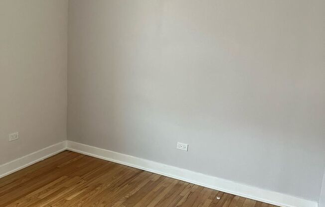 4001 Montrose