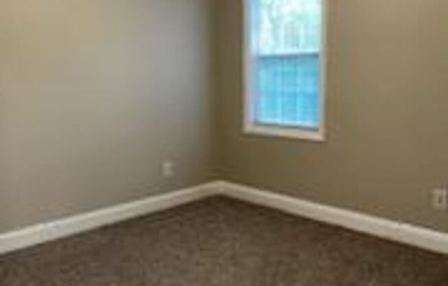 3 BR Close to Bosch, Downtown, Shopping!