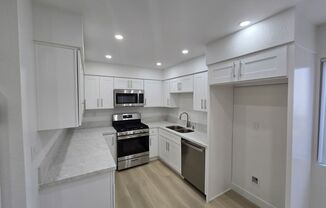 1 bed, 1 bath, 700 sqft, $2,495, Unit 02