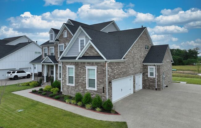 **EXECUTIVE 2022-BUILT HOME IN WILLIAMSON COUNTY ZONED FOR PAGE MIDDLE AND PAGE HIGH**
