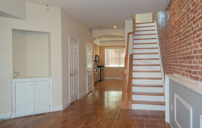 Charming 2 Bedroom/2.5 Bathroom Townhome in Linwood/Patterson Park, MD!