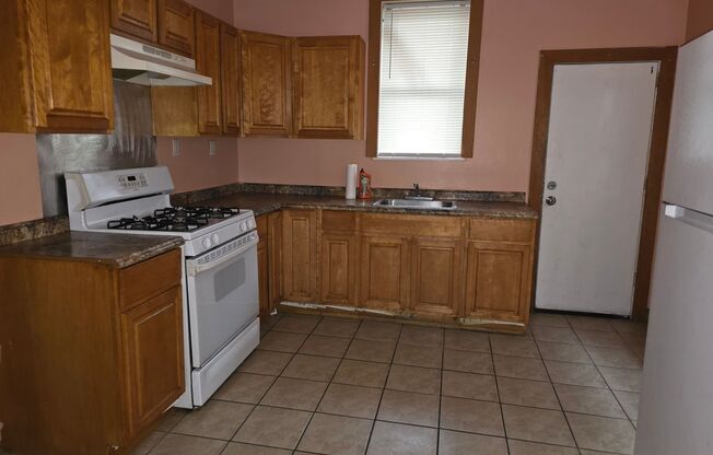 3 bed 1 bath recently updated - private patio