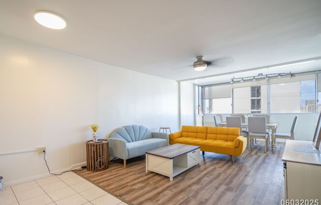 $3,200 / 2BR - 1015ft2 - 2 BR /1.5 BA/1 PKG