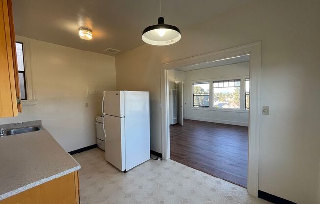 Studio, 1 bath, 462 sqft, $1,695, Unit 304 (Onsite Manager)