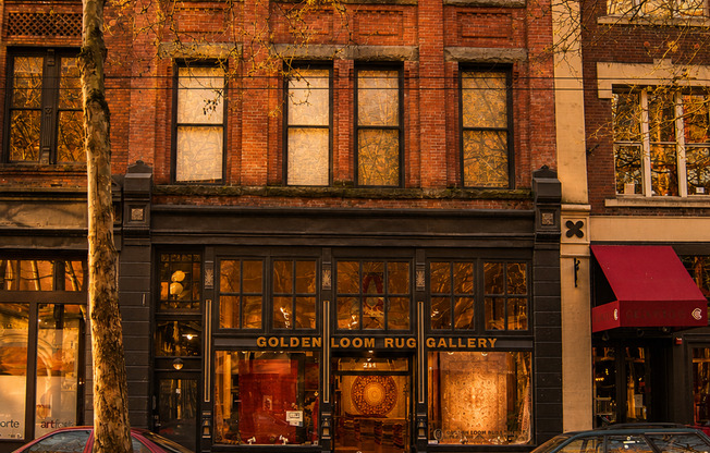 211 1st Ave S Apartments is located in the heart of Pioneer Square