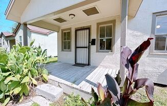 2 Bedroom House near LSU for rent.