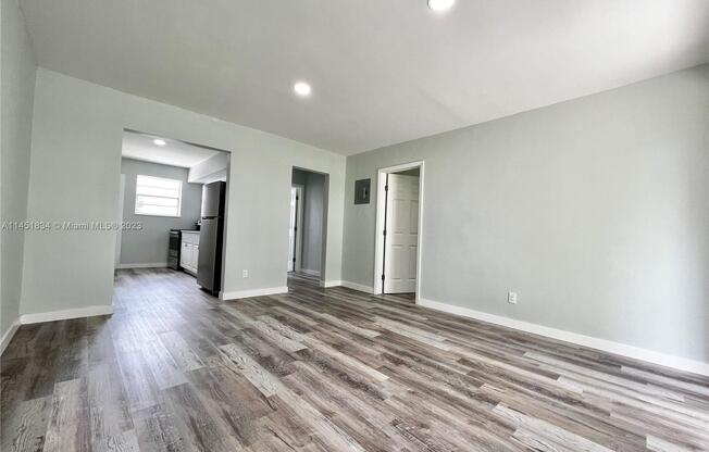 829 NORTHWEST 10 ST