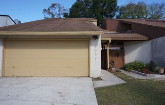 3 bedroom townhome in Arlington