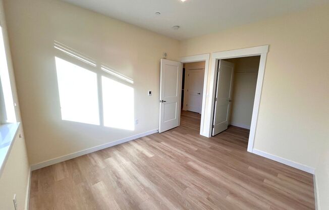 2 beds, 1 bath, $1,875, Unit A309