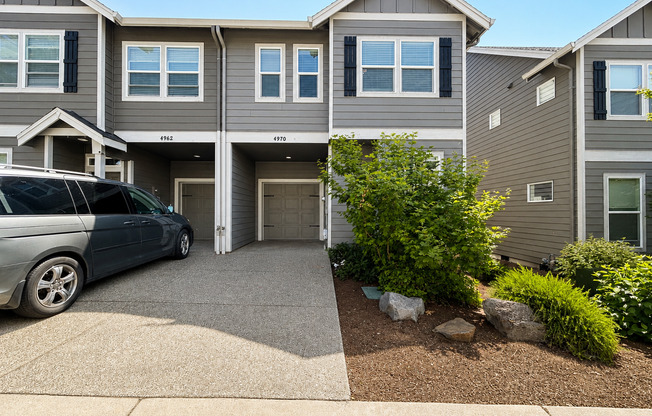 4946 4994 SW MARISSA TER