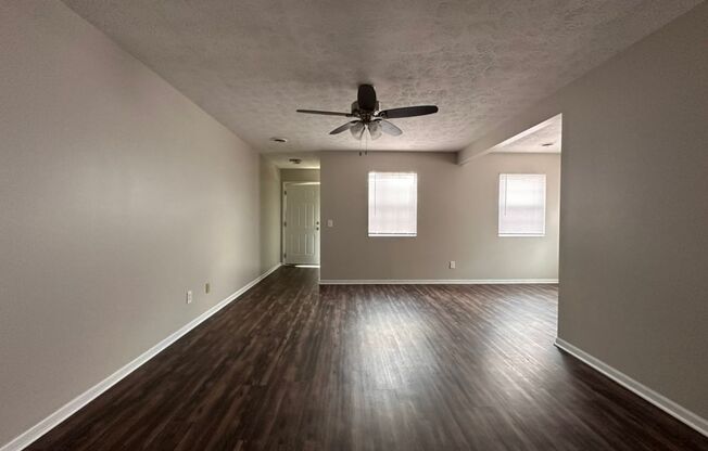 2 beds, 1 bath, 800 sqft, $850, Unit 797