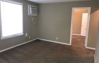 2 beds, 1 bath, 765 sqft, $850, Unit 454B