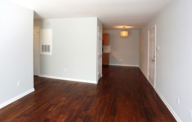 2 beds, 2 baths, 1,050 sqft, $1,200, Unit 1308-F
