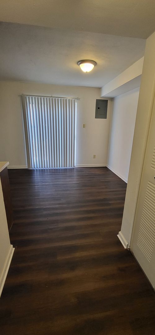 2 beds, 1.5 baths, 1,150 sqft, $1,120, Unit 5266A-LF