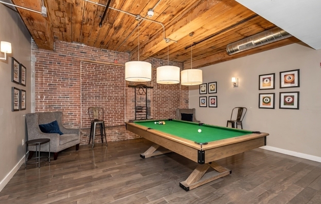 1 bed, 1 bath, 1,040 sqft, $2,400, Unit 142