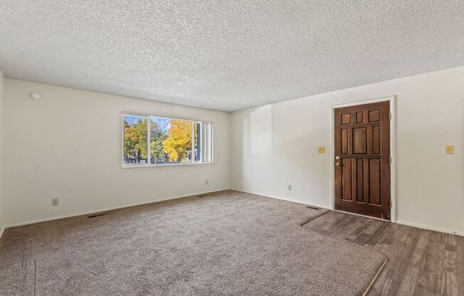 2 beds, 1.5 baths, 1,050 sqft, $1,185, Unit 79