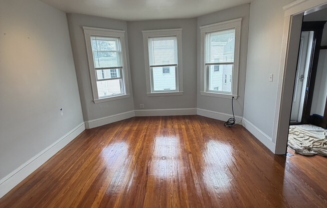 2 beds, 1 bath, 1,200 sqft, $2,500, Unit 3