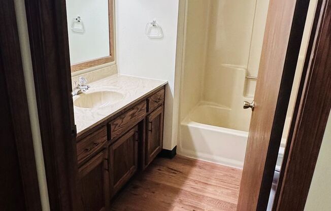 2 beds, 2 baths, 1,029 sqft, $1,289, Unit 1901-073