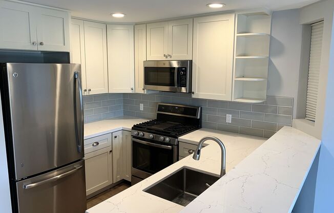 2807 2809 STEINER ST
