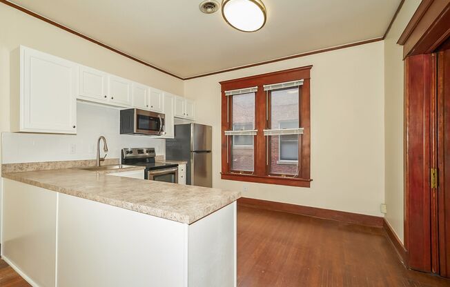 The Bronx on Central - Luxury Living in Old World Setting