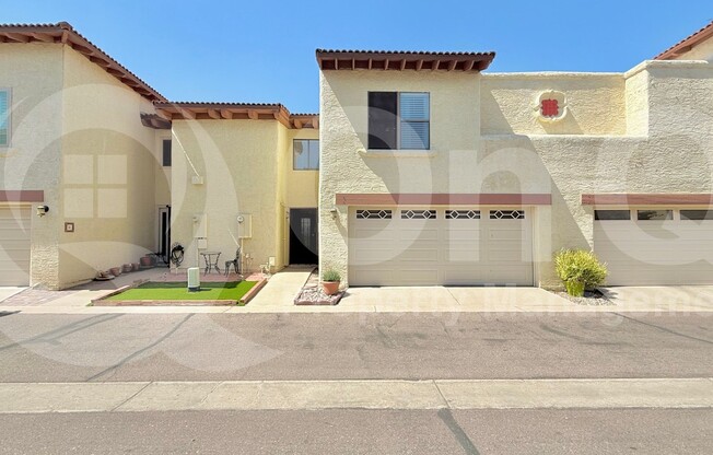 5726 N 10 ST