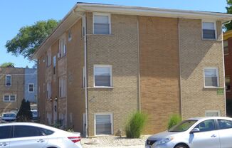 2 beds, 1 bath, $1,695, Unit 7770 - Unit #2