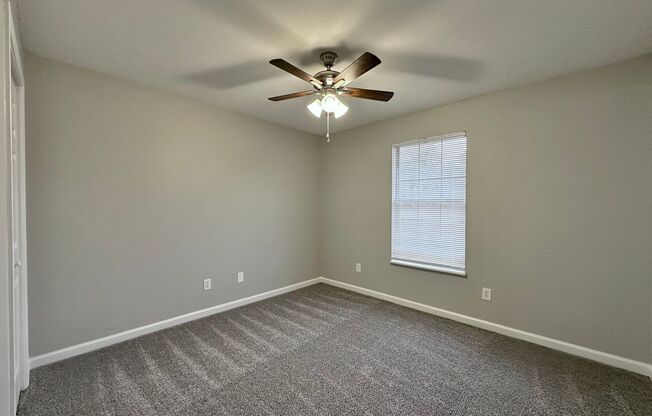 2 beds, 1 bath, 850 sqft, $1,295, Unit Sharp Lane-30