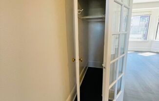 2 beds, 1 bath, 679 sqft, $2,050, Unit 319