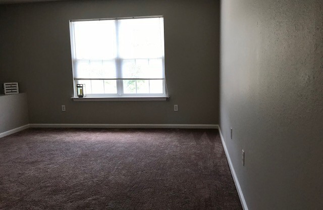 3 beds, 2 baths, $1,700