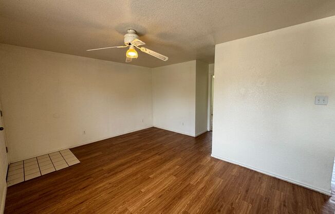 2 beds, 1 bath, $650