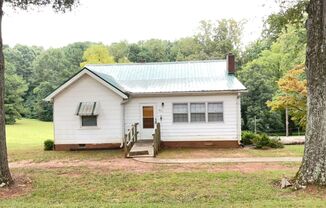 Two bedroom home in Charlotte - Spacious home with a carport!