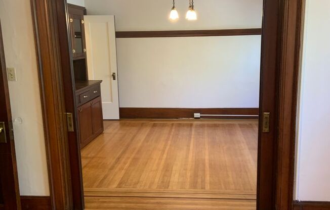 1 bed, 1 bath, 610 sqft, $1,165, Unit 206