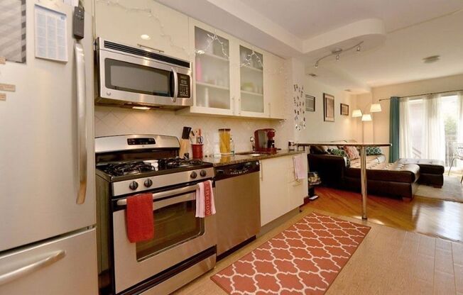 147 W 142 ST