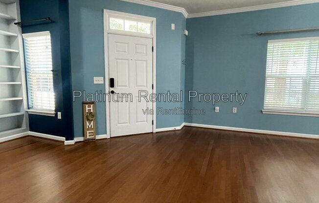 3 beds, 2.5 baths, 2,069 sqft, $2,095, Unit 10