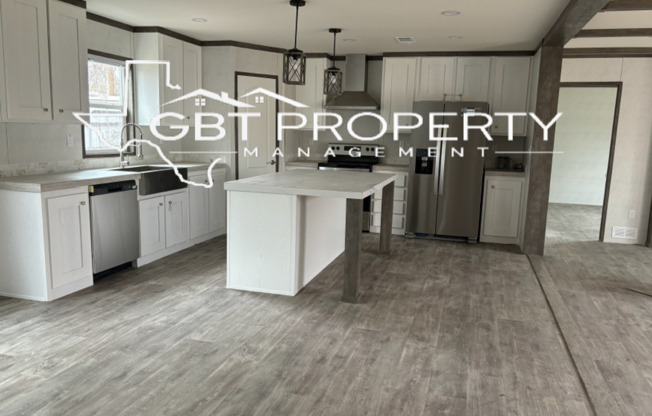 3 beds, 2 baths, 1,568 sqft, $1,600, Unit 700 Alaska St.