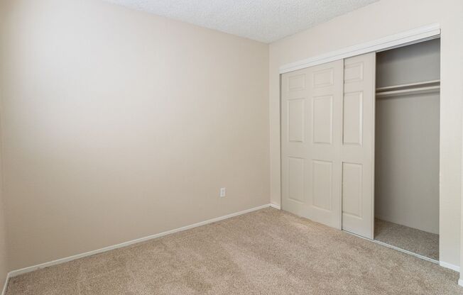 3 beds, 1.5 baths, 1,025 sqft, $2,275, Unit 490004