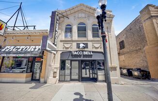 4437 N Broadway