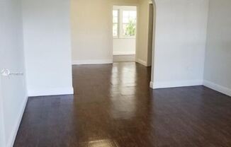 600 SW 27th Rd