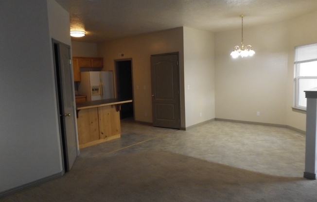 3 beds, 2 baths, $1,600