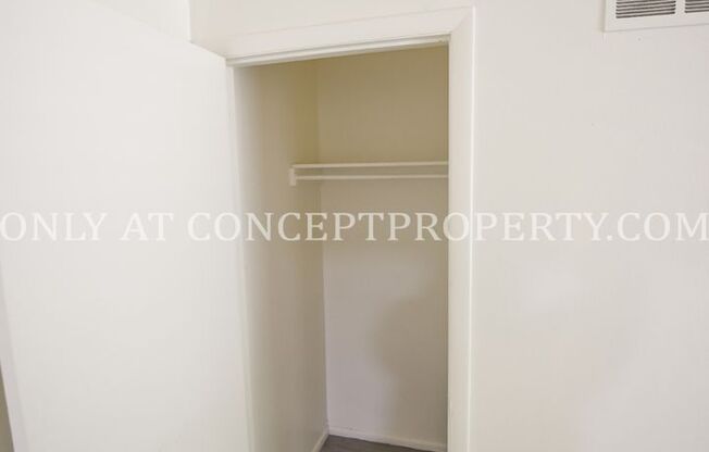 2 beds, 1 bath, 868 sqft, $1,325, Unit 4649-02