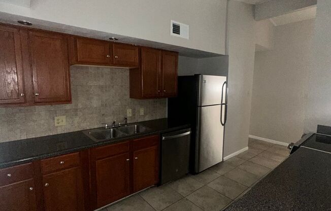 3 beds, 1 bath, $1,200