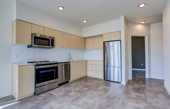 2 beds, 2 baths, 926 sqft, $3,345, Unit 410