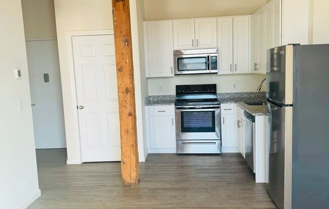 1 bed, 1 bath, 509 sqft, $1,700, Unit 311