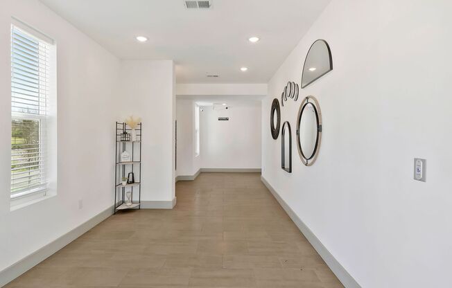 2 beds, 2 baths, 920 sqft, $1,599, Unit 210