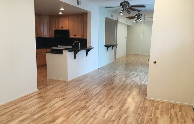 2 beds, 2.5 baths, $3,095